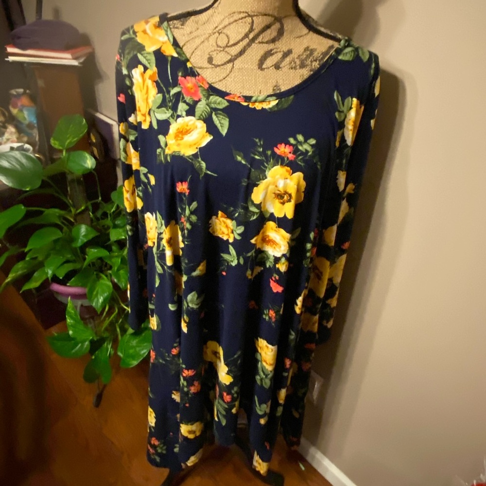 Casual dress SALE Ítem ***3 for $23**